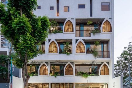 HOTEL LE BOUTON