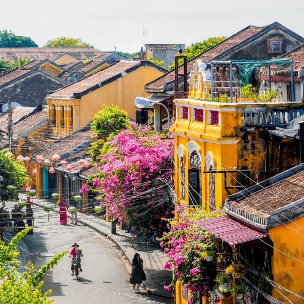 VI VU HỘI AN: KHÁM PHÁ PHỐ CỔ CHỈ VỚI 1.300K vi vu Hội An